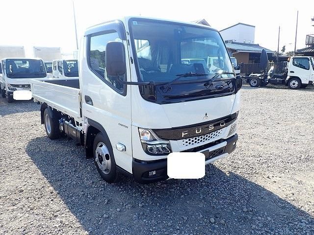 MITSUBISHI CANTER 2025