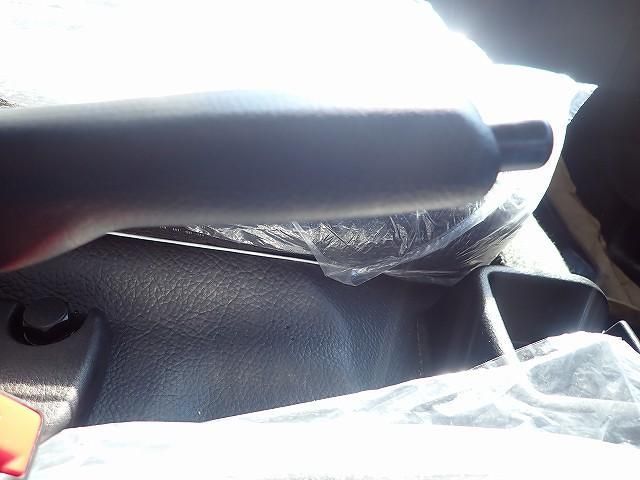 MITSUBISHI CANTER 2025