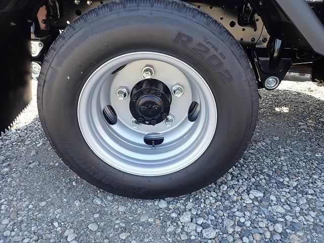 MITSUBISHI CANTER 2025