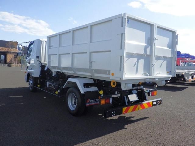 MITSUBISHI FUSOU FIGHTER 2025