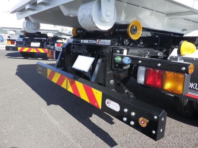 MITSUBISHI FUSOU FIGHTER 2025