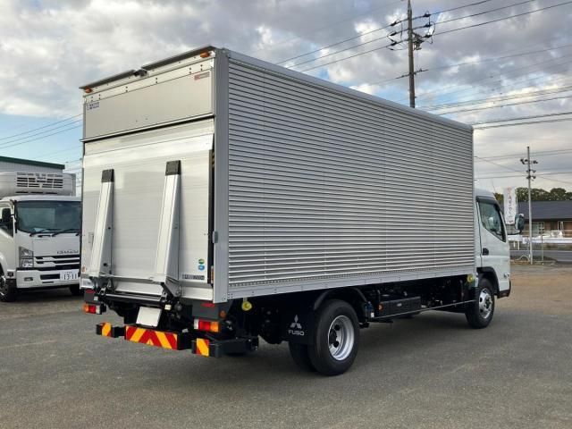 MITSUBISHI CANTER 2025