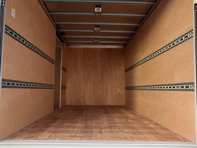 MITSUBISHI CANTER 2025