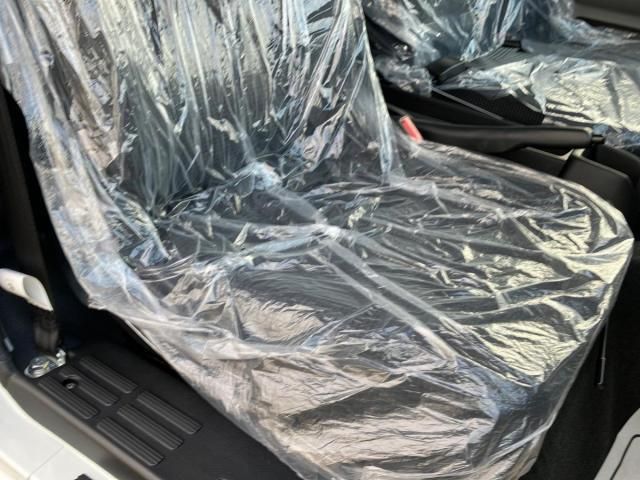 MITSUBISHI CANTER 2025