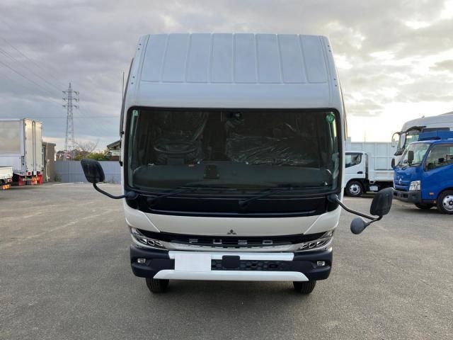 MITSUBISHI CANTER 2025