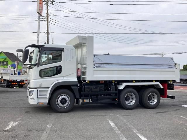 MITSUBISHI FUSOU SUPER GREAT 2024