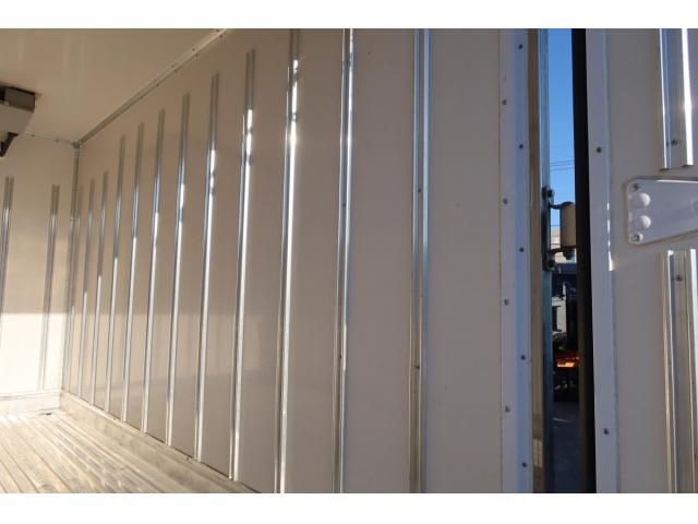 MITSUBISHI CANTER 2019