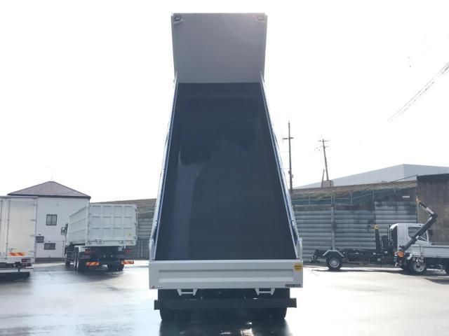 MITSUBISHI FUSOU SUPER GREAT 2025