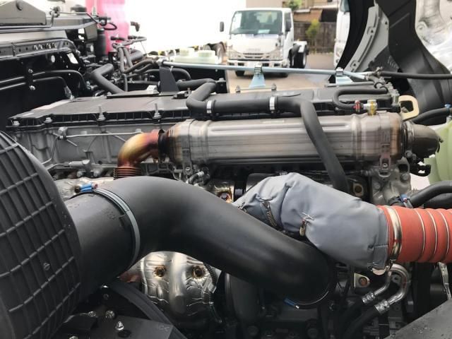 MITSUBISHI FUSOU SUPER GREAT 2025