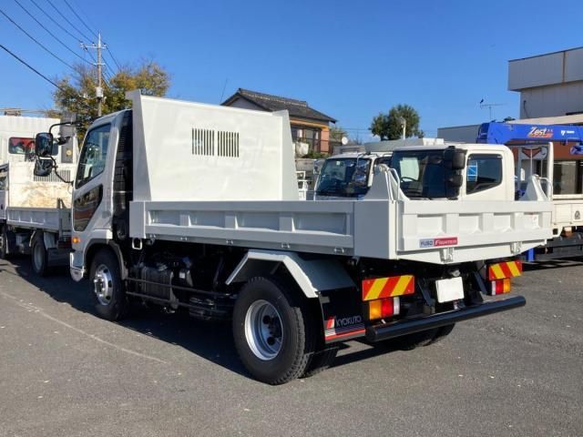 MITSUBISHI FUSOU FIGHTER 2025