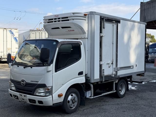 HINO DUTRO 2015