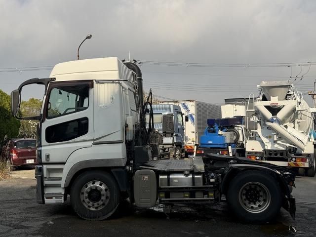 MITSUBISHI FUSOU SUPER GREAT 2016