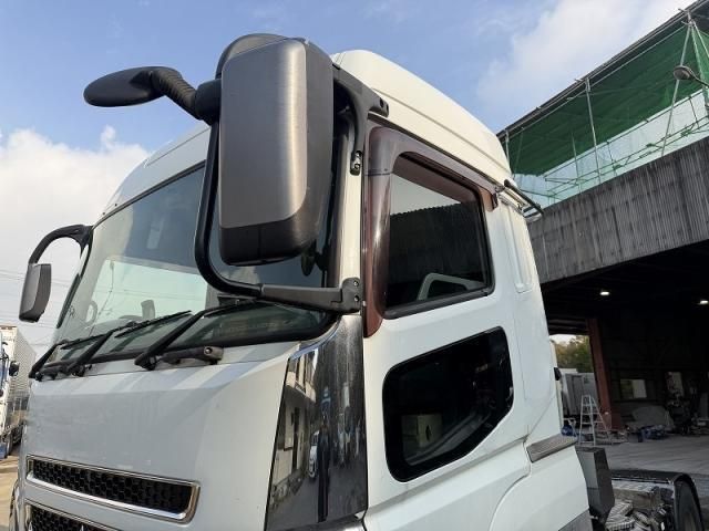 MITSUBISHI FUSOU SUPER GREAT 2016