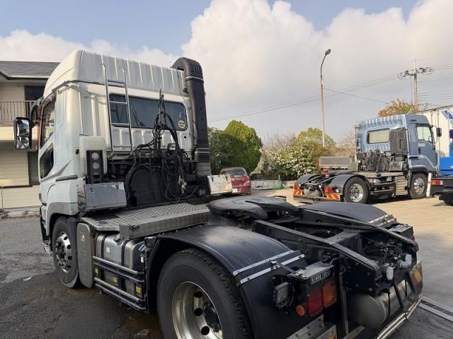 MITSUBISHI FUSOU SUPER GREAT 2016