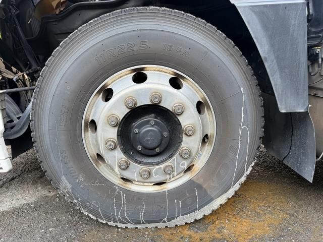 MITSUBISHI FUSOU SUPER GREAT 2016