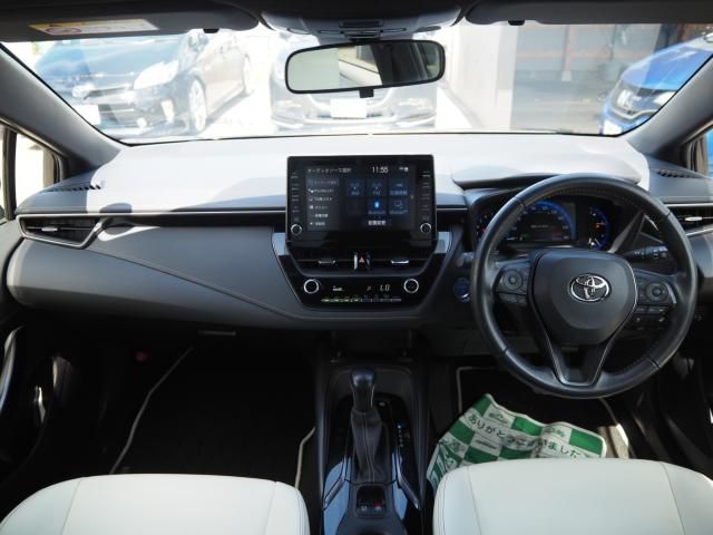 TOYOTA COROLLA TOURING HYBRID 4WD 2020