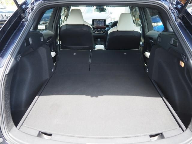 TOYOTA COROLLA TOURING HYBRID 4WD 2020