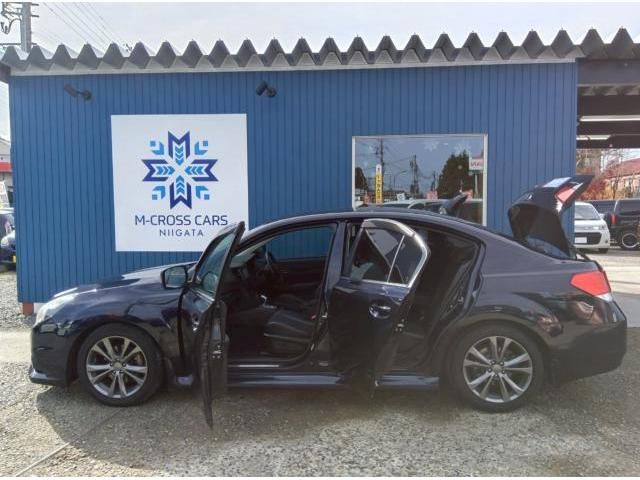 SUBARU LEGACY B4 2013