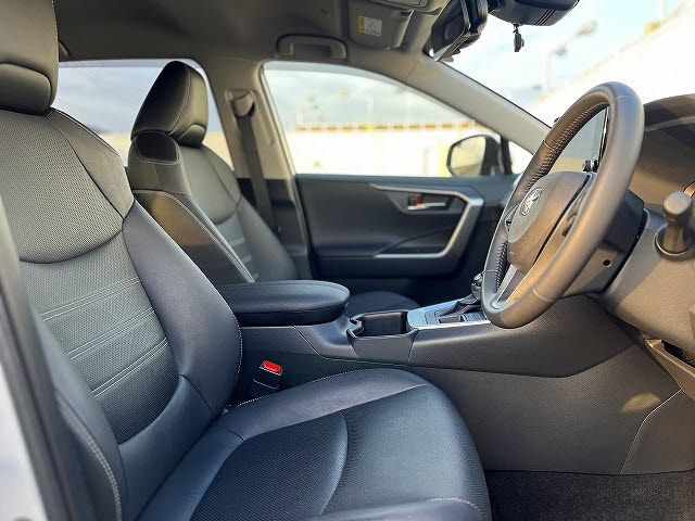 TOYOTA RAV4 4WD 2023