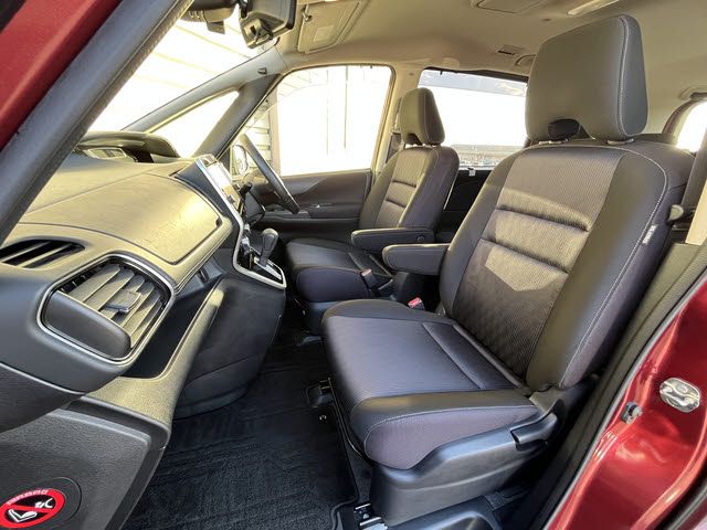 NISSAN SERENA  S-HYBRID 2018