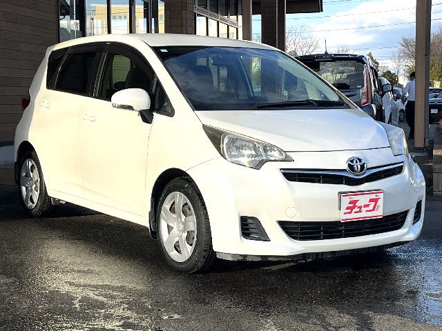 TOYOTA RACTIS 2012