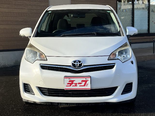 TOYOTA RACTIS 2012