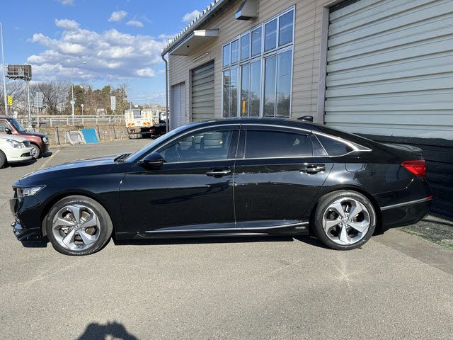 HONDA ACCORD HYBRID 2021