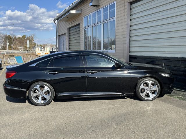 HONDA ACCORD HYBRID 2021