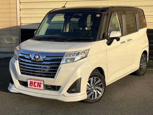 TOYOTA ROOMY 2019