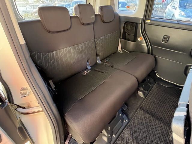 TOYOTA ROOMY 2019