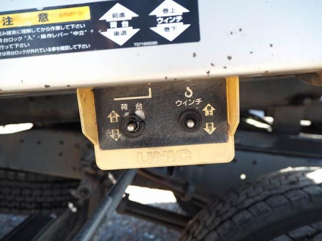 MITSUBISHI FUSOU FIGHTER 2007