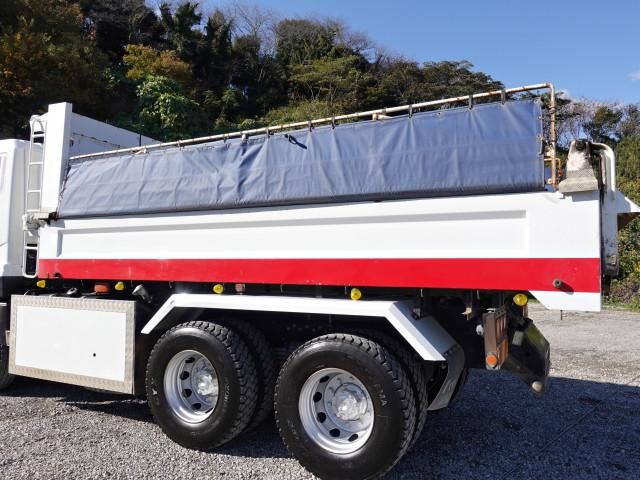 MITSUBISHI FUSOU SUPER GREAT 2014