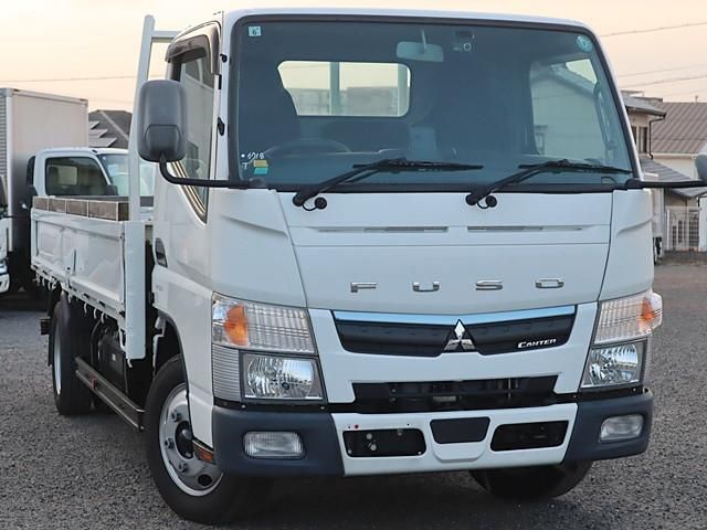 MITSUBISHI CANTER 2020