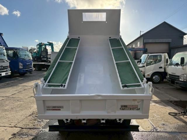 MITSUBISHI CANTER 2018