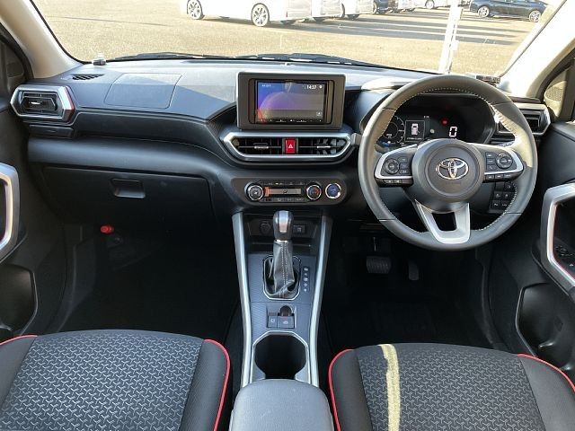 TOYOTA RAIZE HYBRID 2025