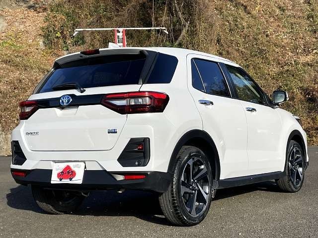 TOYOTA RAIZE HYBRID 2025