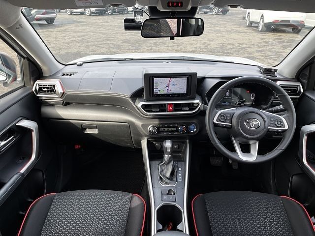 TOYOTA RAIZE HYBRID 2025