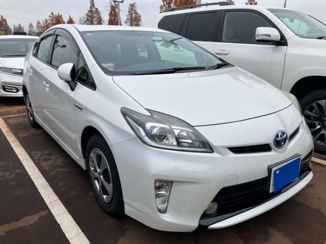 TOYOTA PRIUS 2012