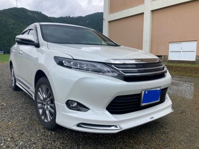 TOYOTA HARRIER 2WD 2017