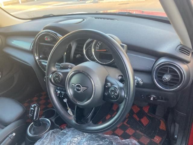 BMW MINI COOPER 5DOOR 2018