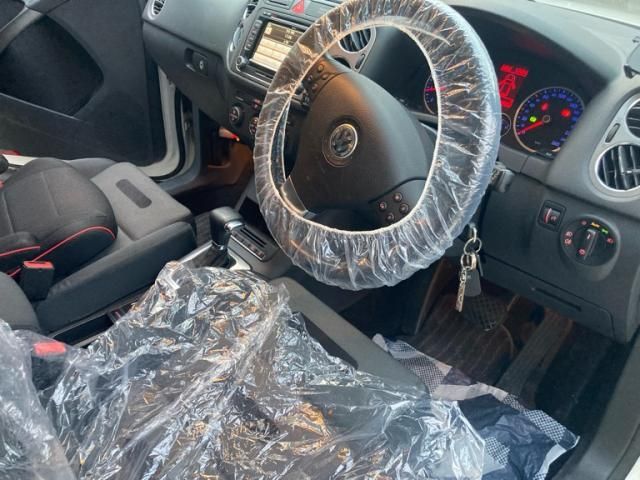 VOLKSWAGEN VOLKSWAGEN TIGUAN 2009