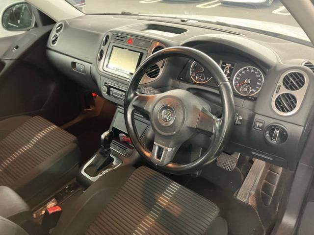 VOLKSWAGEN VOLKSWAGEN TIGUAN 2011