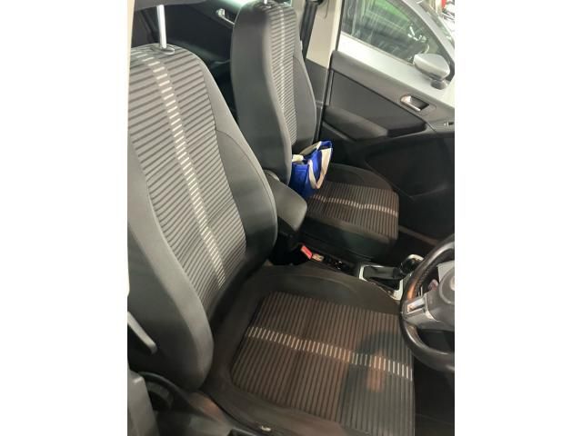 VOLKSWAGEN VOLKSWAGEN TIGUAN 2011