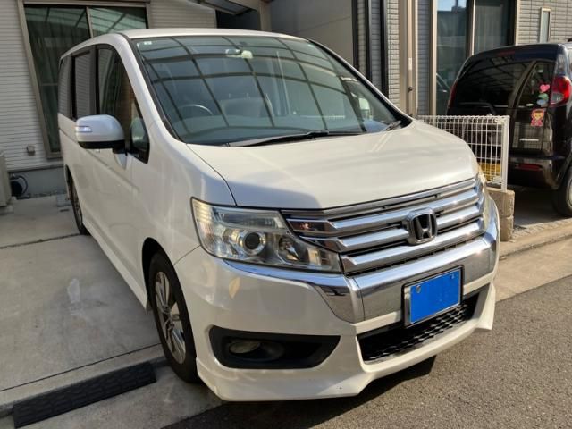 HONDA STEPWAGON SPADA 2013