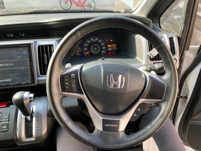 HONDA STEPWAGON SPADA 2013