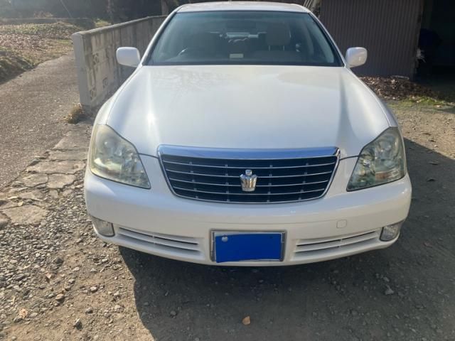 TOYOTA CROWN sedan 2004