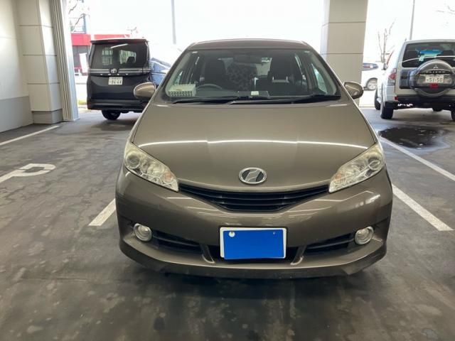 TOYOTA WISH 4WD 2009