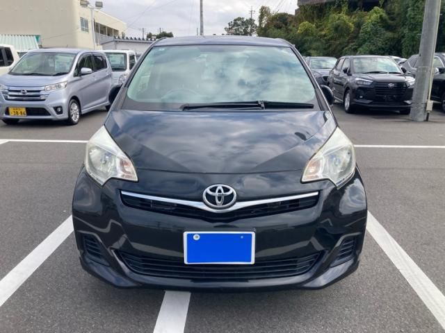TOYOTA RACTIS 2014