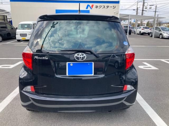 TOYOTA RACTIS 2014