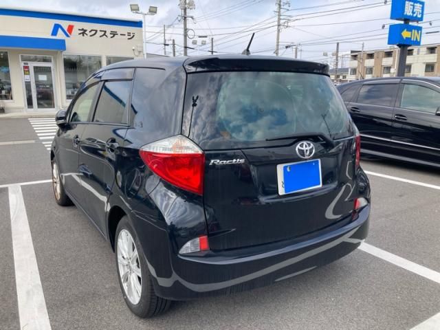 TOYOTA RACTIS 2014